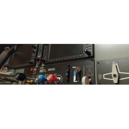 C 172 Dashboard G1000 desktop 2